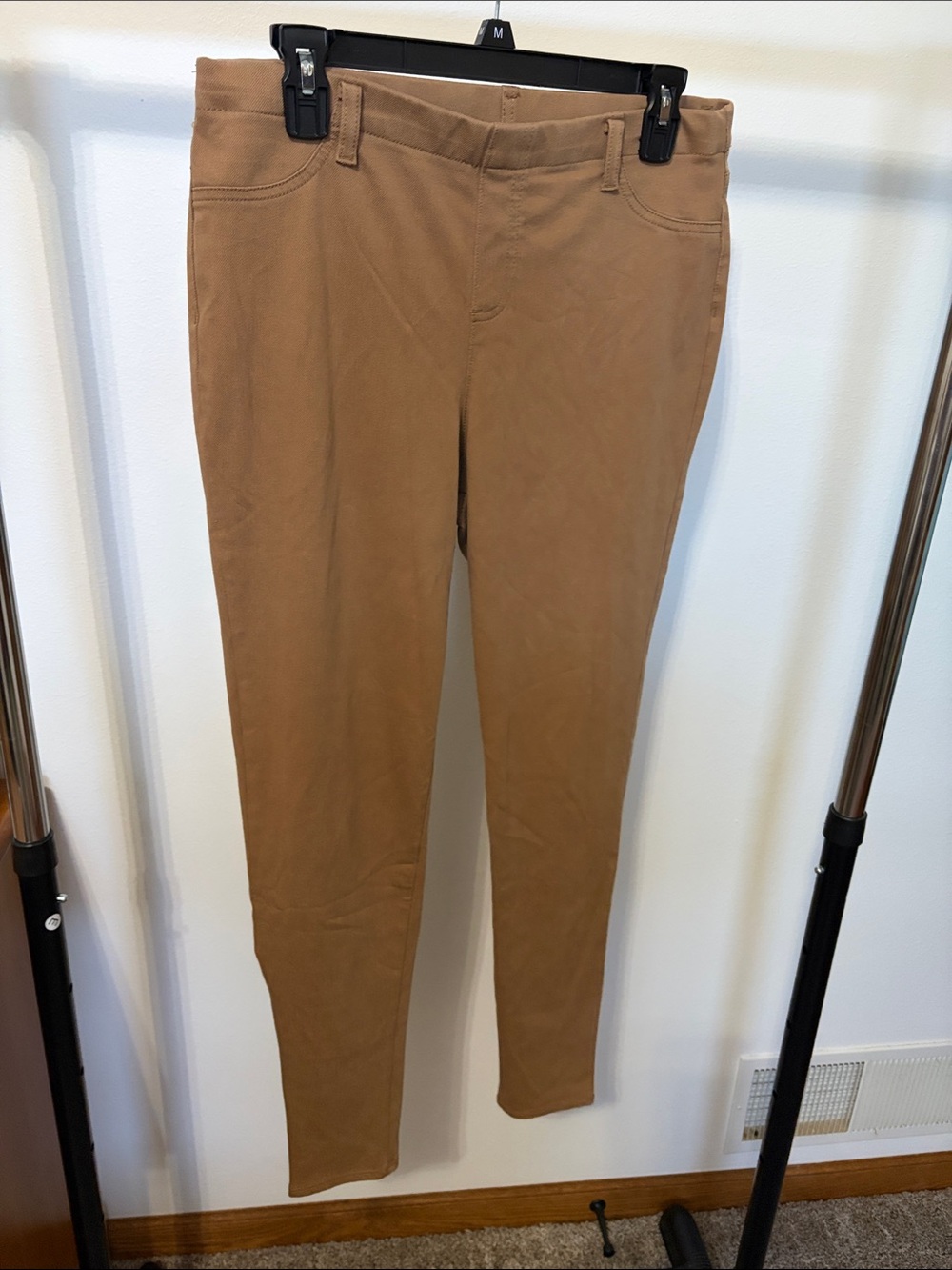 Faded Glory Jeggings
MORE COLORS LISTED
bundle for discounted offer 
L 12 - 14